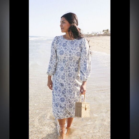 Dainty Jewels Medium Elegant Blue Floral Long Sleeve Dress - Picture 1 of 10